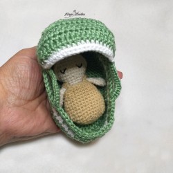 Ensemble couffin et mini-bébé